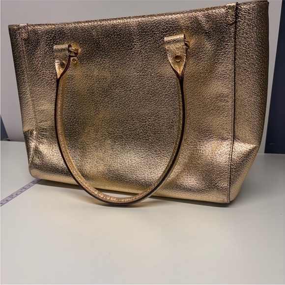 Kate Spade Wellesley Gold tote around 9.5"x 12"x 4.5" - Picture 4 of 11